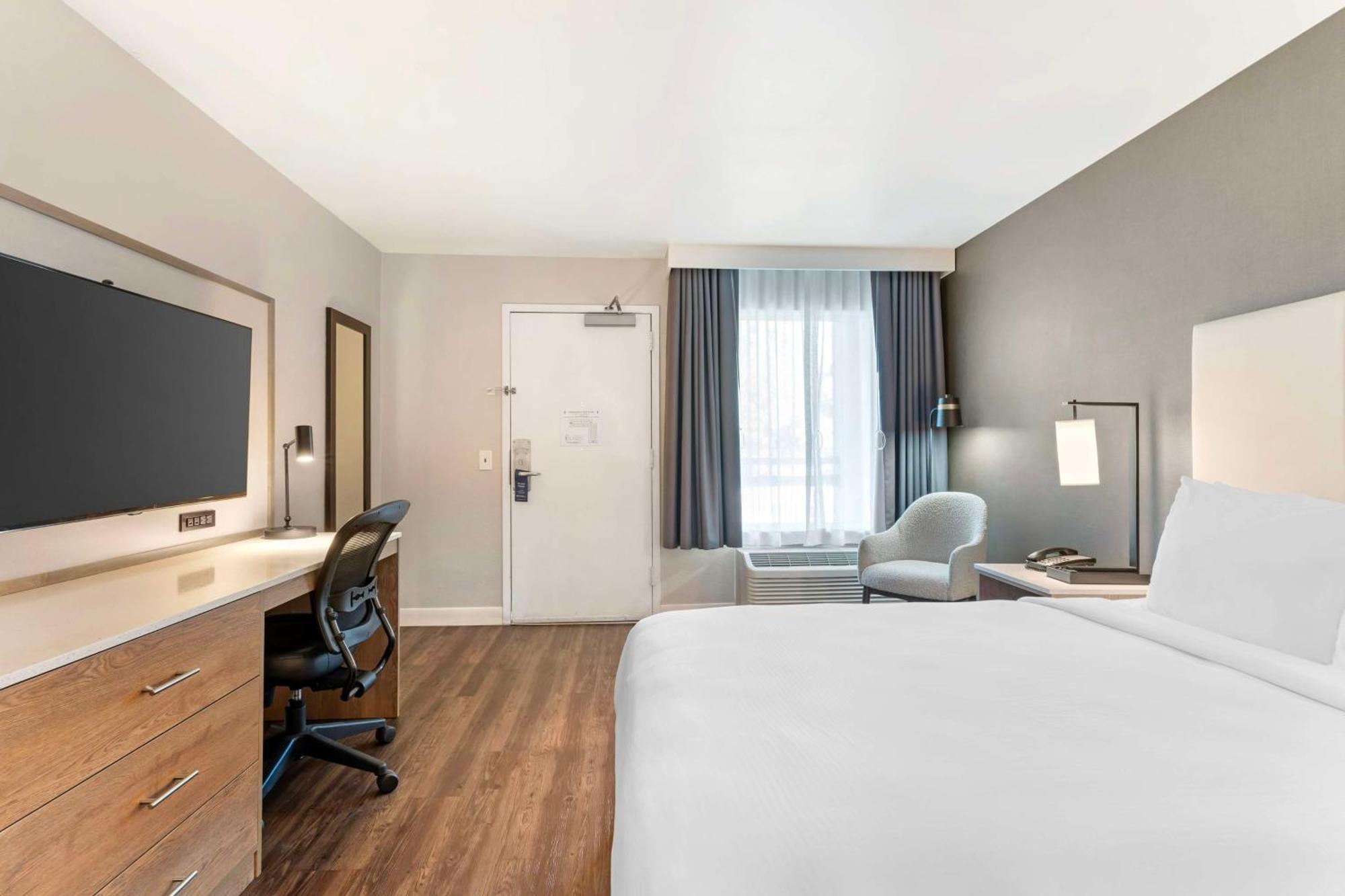 Best Western Plus Rancho Cordova Inn Екстер'єр фото