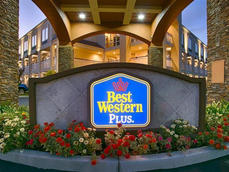 Best Western Plus Rancho Cordova Inn Екстер'єр фото
