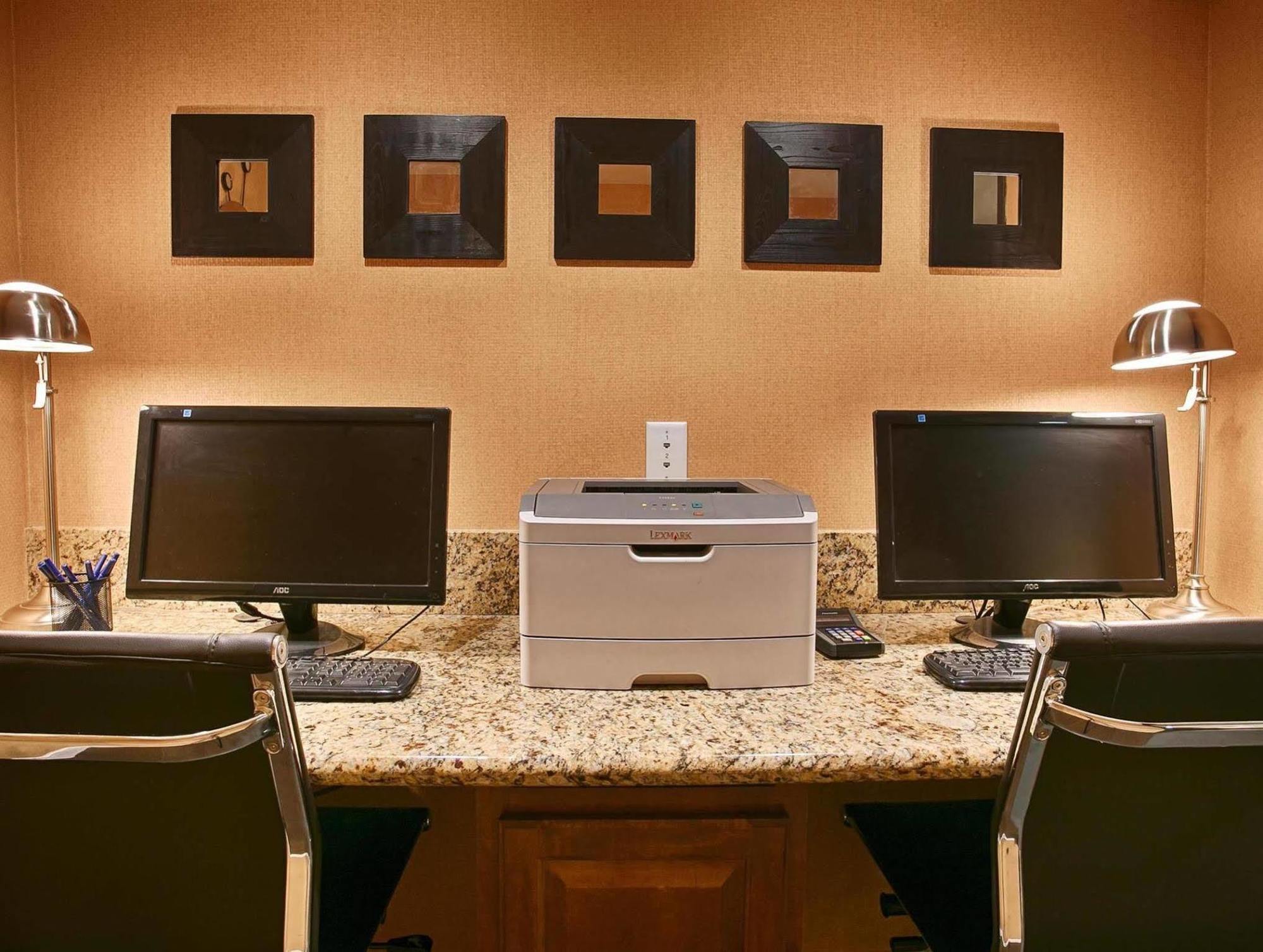 Best Western Plus Rancho Cordova Inn Екстер'єр фото