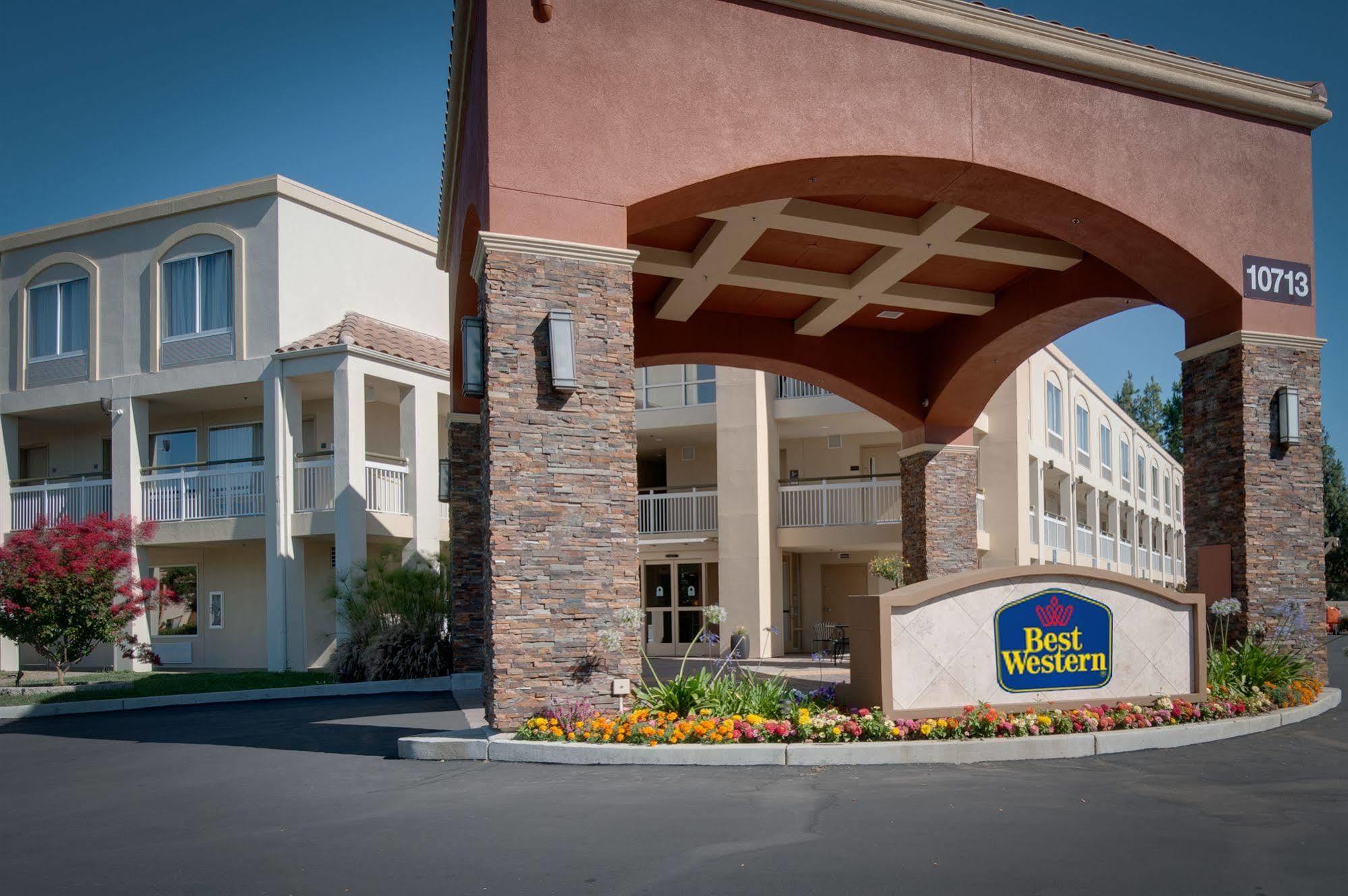 Best Western Plus Rancho Cordova Inn Екстер'єр фото
