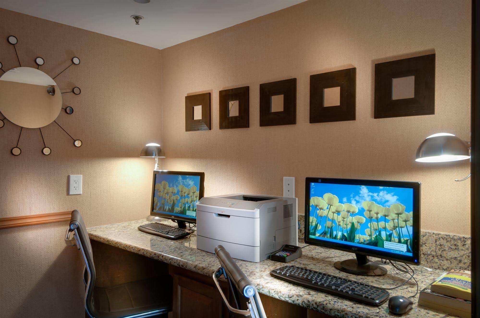 Best Western Plus Rancho Cordova Inn Екстер'єр фото